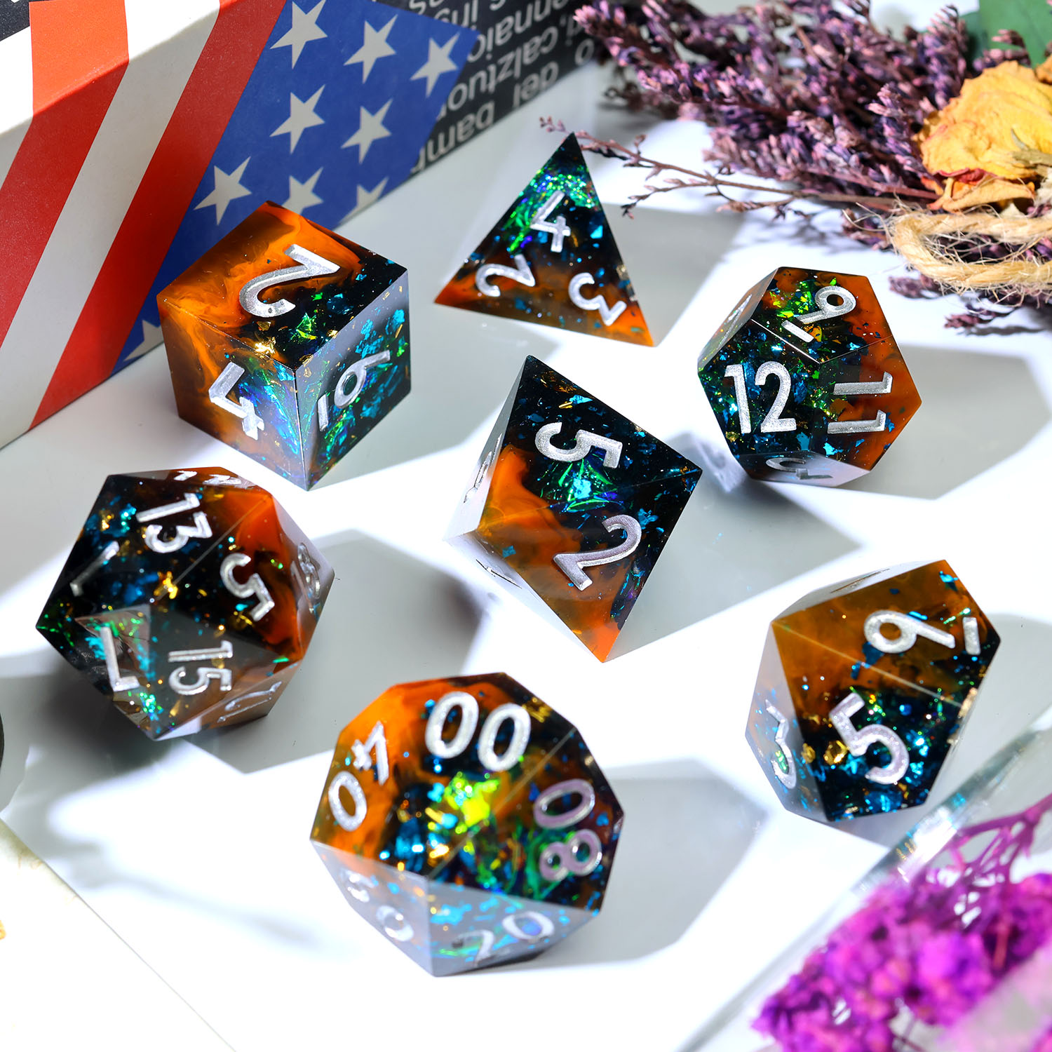 ชุดลูกเต๋าเรซิ่นทำมือลายมังกรอ - Board Game Roleplay บทวิจารณ์และราคา