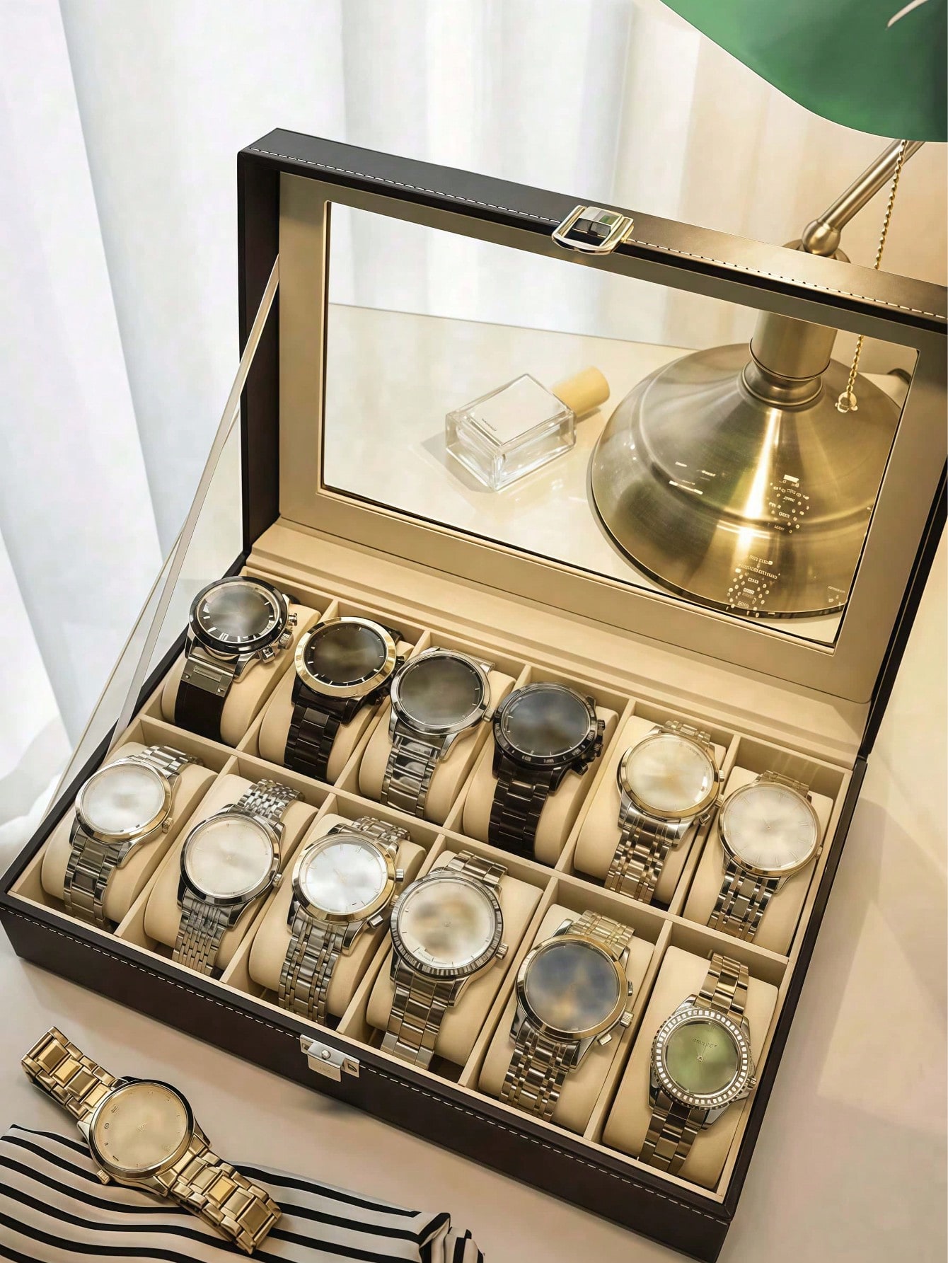 กล่องใส่นาฬิกาหนังพร้อมกุญแจล็ - Token Tray Organizer บทวิจารณ์และราคา