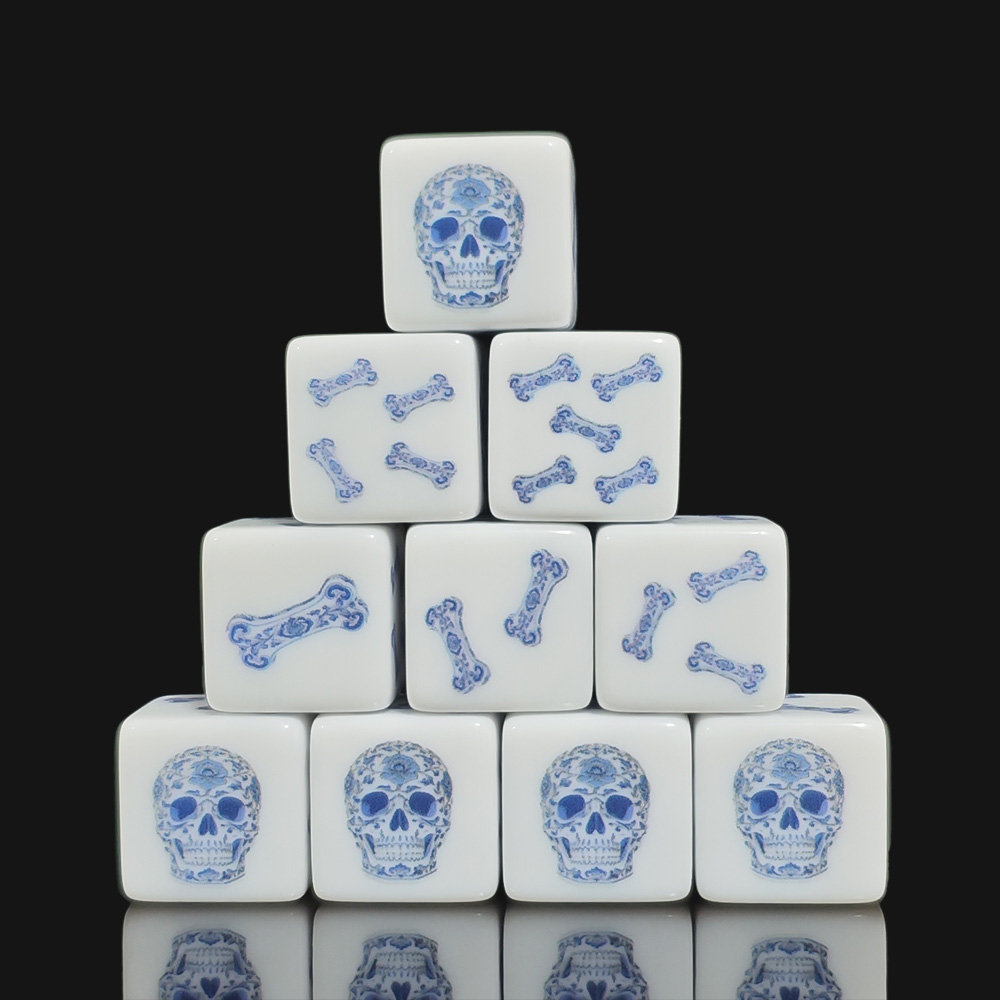 ลูกเต๋าอะคริลิคสีขาวพิมพ์ลายดอ - Board Game Print บทวิจารณ์และราคา